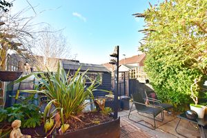 Photo 14- click for photo gallery